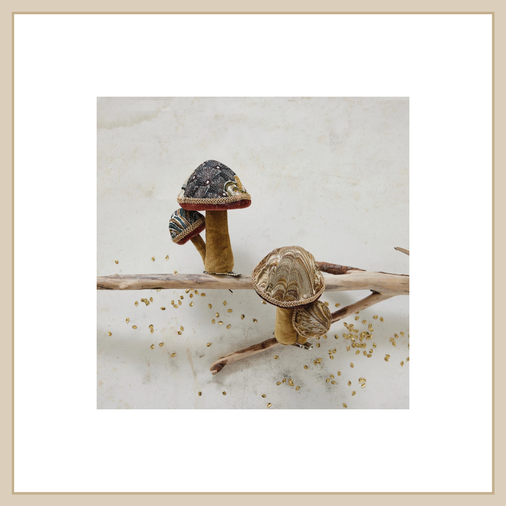Fabric Jacquard & Velvet Mushroom Clip